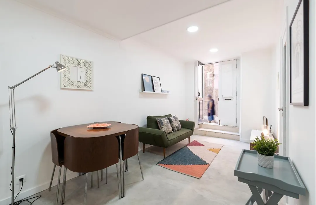 Central Alfama Studio, Perfect For Budget Travelers-1